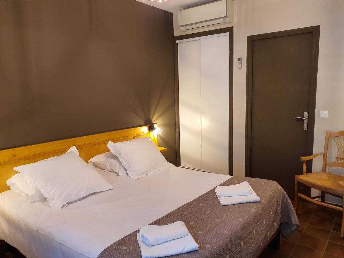 Logis Hotel Restaurant L'Escarbille Saint-Martin-dʼArdèche Εξωτερικό φωτογραφία